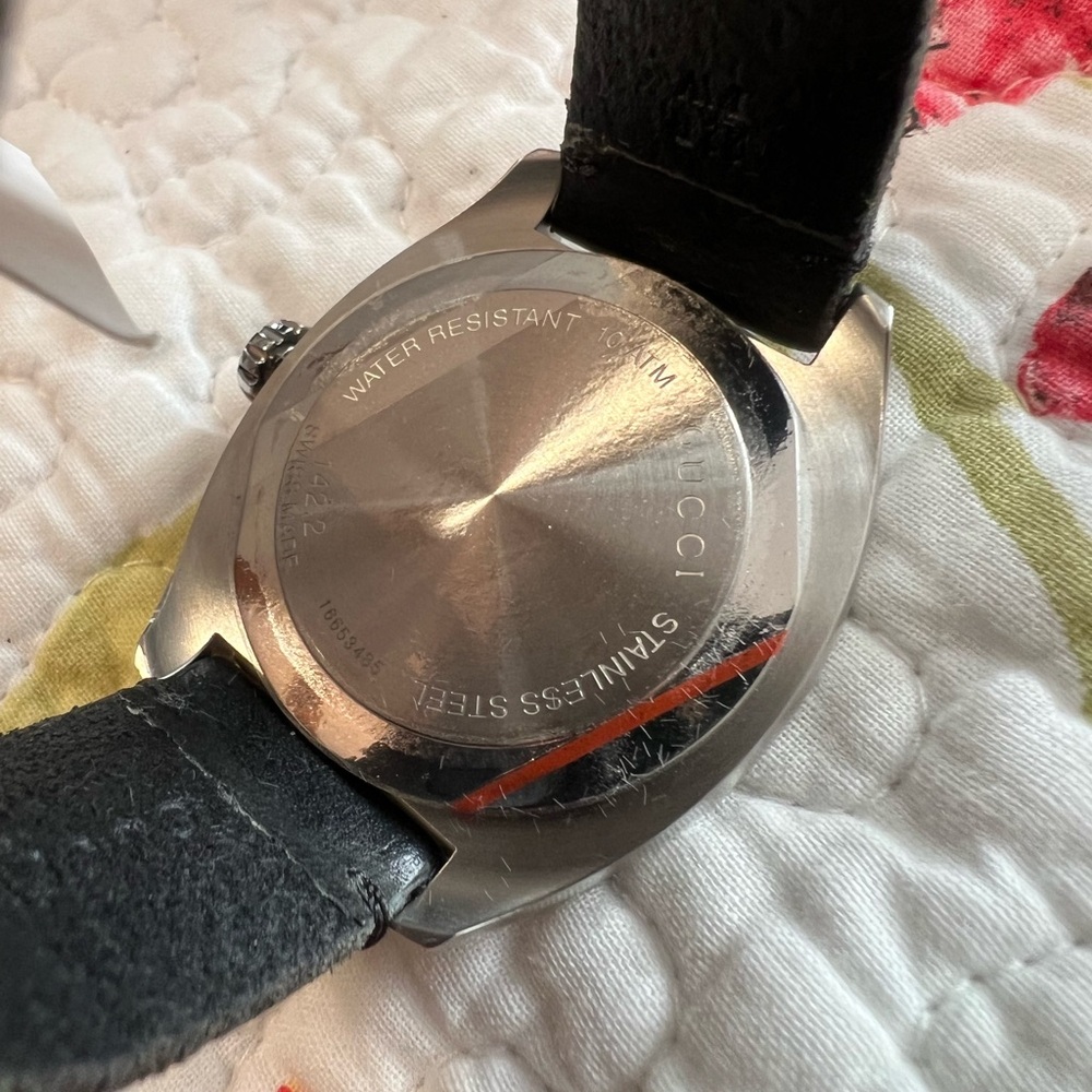 Gucci Black and Silver Watch - Picture 7 of 9